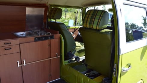 Retro VW T2B Camper droombus - technically top!