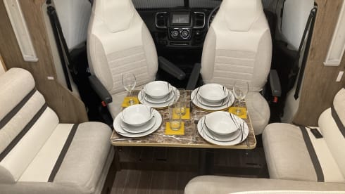 Cavvy –  Cavvy 4 Berth Italian Chic on wheels
