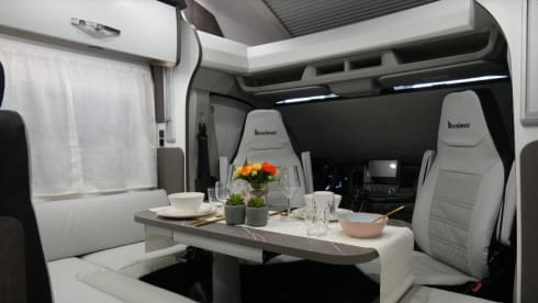 1. Ford Benimar Cocoon 463 for 4 persons (Model 2022)