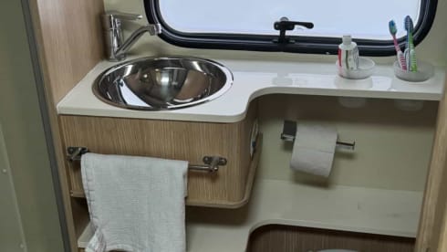 6 berth Rimor alcove from 2015