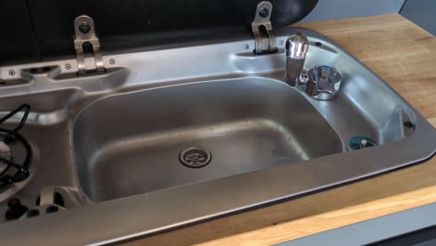 KEVS KAMPER  – 4 berth Volkswagen campervan ( INSURANCE INCLUDED)