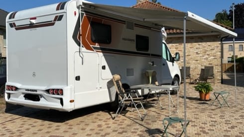 1 year old Weinsberg Pepper Suite MB 4 persons