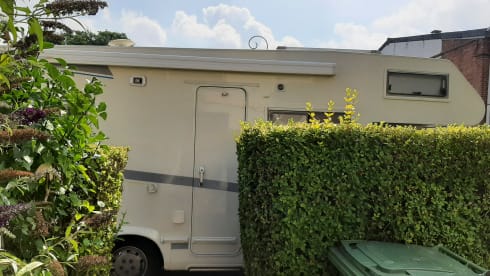 Mika62 – Motorhome 6 people