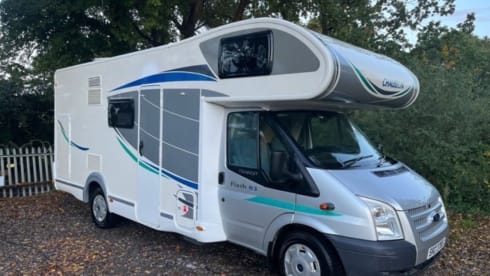 Super Flash – 6 berth Chausson Flash 03 2013