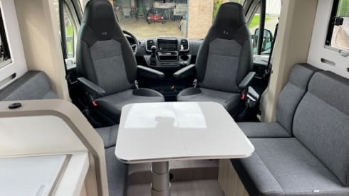 ADRIA COMPACT SUPREME