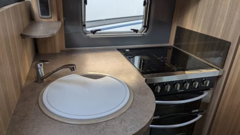 BILBO – 4 berth 4 seat Bessacar 2014 Motor Home with everything