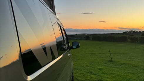 Swampy – Volkswagen Transporter T6 Campervan (4 Berth)