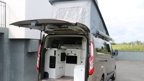 SAM – Neuer 5-Sitzer Van mit integrierter Toilette