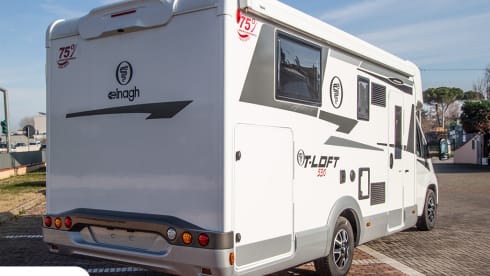T-Loft 530 – Camper 5 posti Elnagh T-Loft 530 - 7,45 mt.