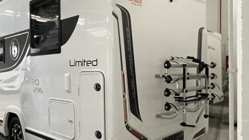 Luxury Benimar Mileo 296(2020) 4-5 pers.