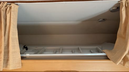 Ford semi-integrale a 4 posti letto del 2003