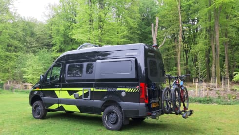 Bully – 2p Mercedes-Benz bus from 2023