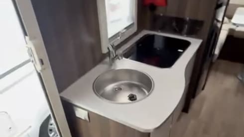 Home On Wheels  – 5 berth Fiat alcove from 2020
