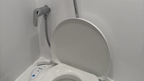 Skye – 3 berth Volkswagen campervan from 2023