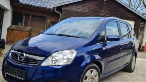 Opel Zafira – Camping pour deux personnes