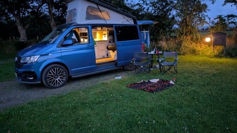 Iris – Iris - Volkswagen campervan