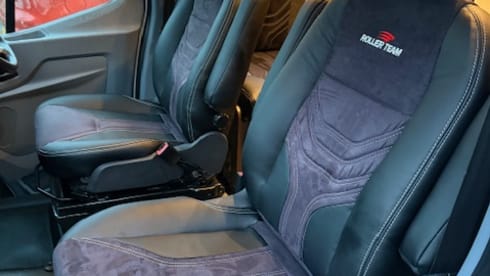 5 berth Roller Team alcove from 2018