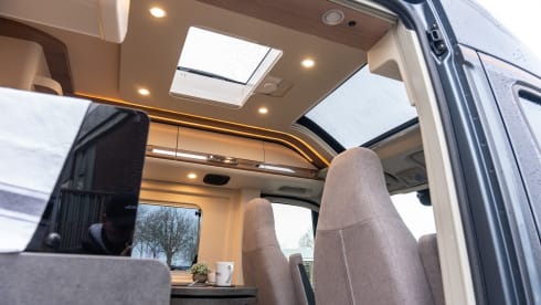 2p Malibu bus uit 2025