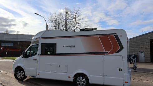 4p Mercedes-Benz semi-integrated uit 2023