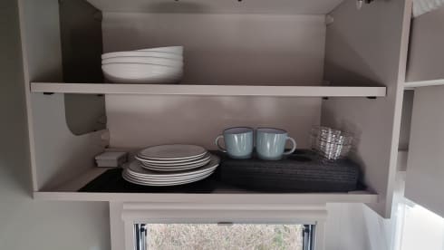 2026 NIEUW! – 🚐 LMC Splinternieuwe ruime half-integraal voor 4 personen