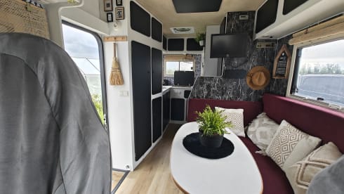 Fiat alcove 4 person camper