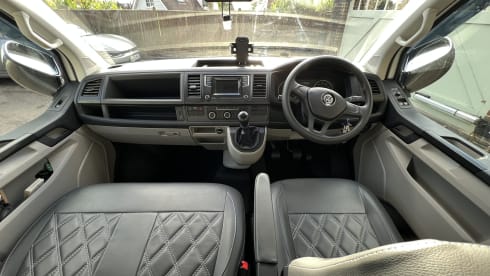 Bob (Best Of Both) – High Spec & Great Looking VW Campervan - Unique Layout 