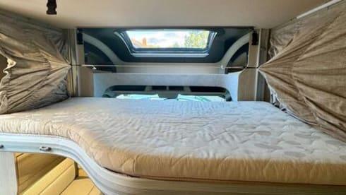 Mary Hen 2 – Autotrail F70 2024 à 6 couchages