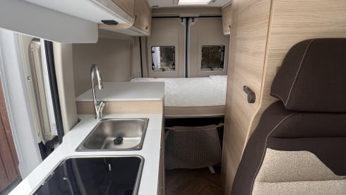 KAMS348 – Chausson First Line V594