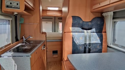 3p Pössl 2 Win luxury bus camper e bike carrier