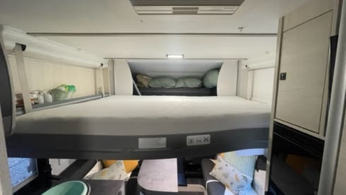 The Dreamcatcher – Challenger Graphite Ultimate 380 Automatic 170hp 5P