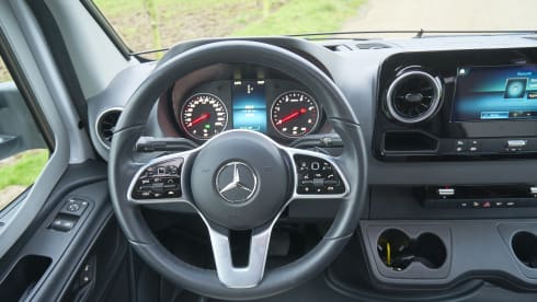 Pepper 4 Mercedes Benz – Super-luxury Mercedes Benz - Weinsberg Pepper, Automatic/Air Conditioning etc.