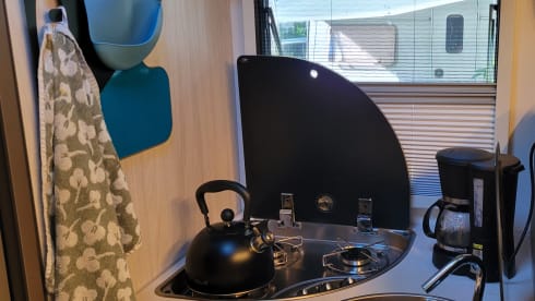 Moby – Luxury 5-person campervan 2024 - automatic + Wi-Fi option