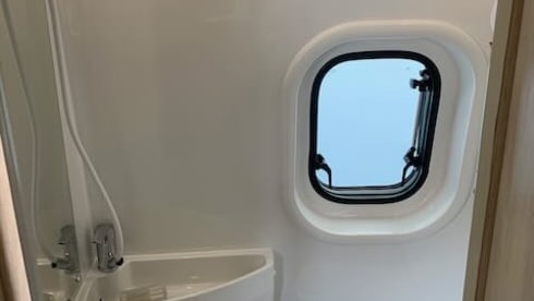 2024 Off Grid 4 berth Autotrail  Expedition 68