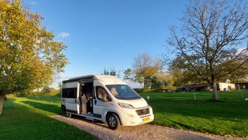 Hammer Grand Canyon bus camper