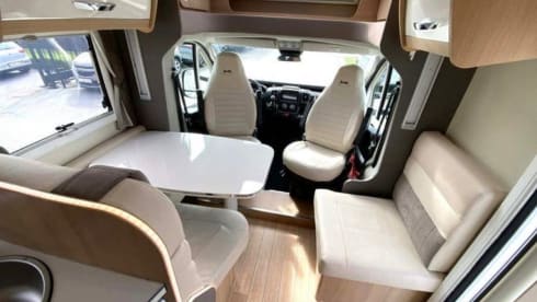 Citroën semi-integrata a 5 posti dal 2020