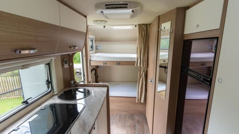 Brutus – 2018 - Luxury Hymer Carado with 6 sleeping places with great comfort
