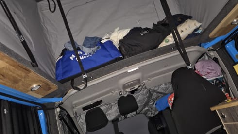 Dug – 3/4 berth Vauxhall Vivaro campervan,