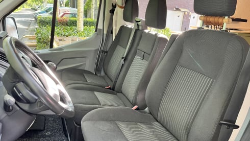 Nomad – Luxe Off-Grid Ford Transit – Airco – 6 kWh – Vrij Kamperen