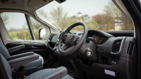 MH004 – (MH004) *Heated* 2024 Swift Carrera 122 Automatic