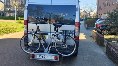 2p Peugeot campervan from 2013