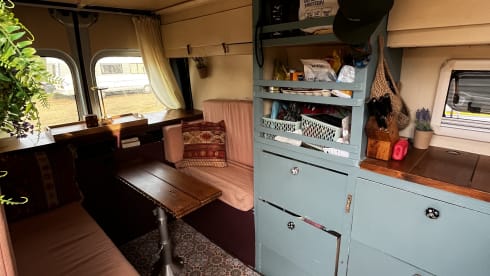4p Renault bus from 2009