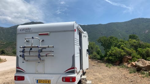 Memo – 6 person Carado alcove camper