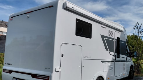 't Rijdend Huizeke – 4p Adria Mobil semi-integrated from 2025