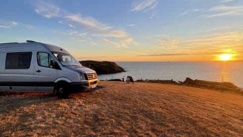 VW-Bus mit 2 Schlafplätzen aus dem Jahr 2014