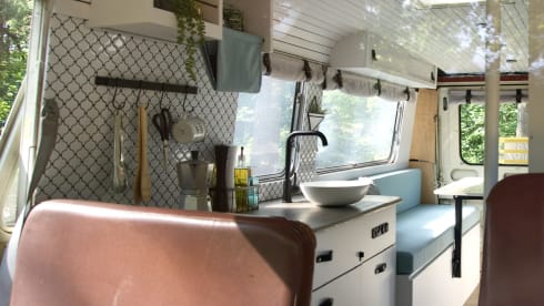 Retro Peugeot J7 with refreshing interior