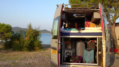 Soulis – 3 seater campervan motorhome (2002)