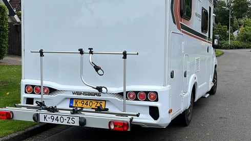 Luxurious young camper with many extras