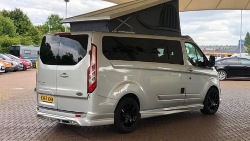 Galli 2.0 – 4 berth Ford Camper with Skyline Roof