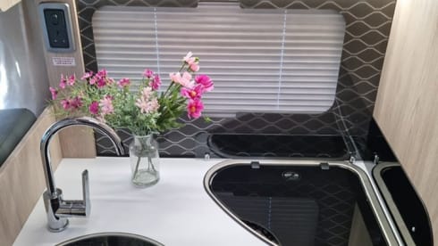 Autotrail F74 2023 – Luxury 4 berth Motorhome 