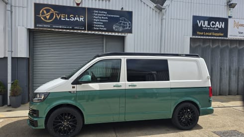 2019 VW Transporter T6 Campervan – Family & Adventure Ready